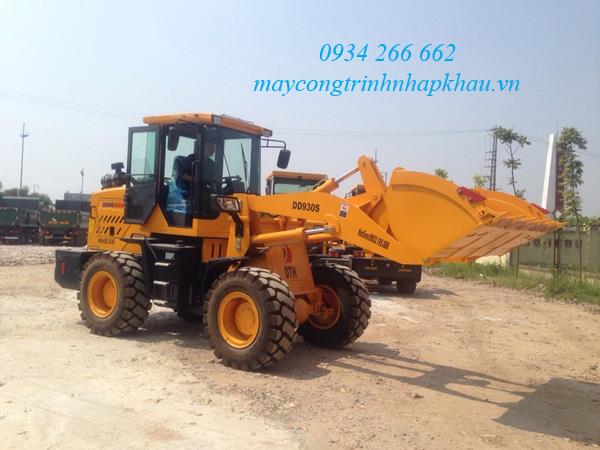 XE XUC LAT GAU 1.2M3 TRUNG QUOC