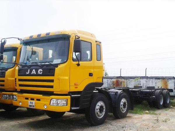 Xe tải thùng Jac 4 chân