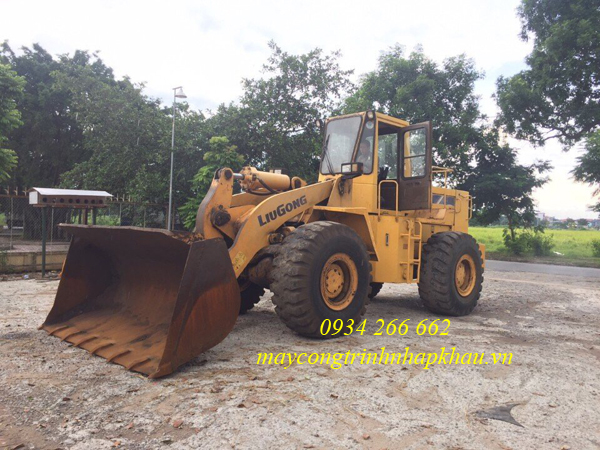máy xúc lật liugong bãi model ZL50C