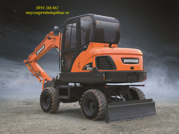 Máy xúc đào bánh lốp Doosan 55W - gàu 0.175m3