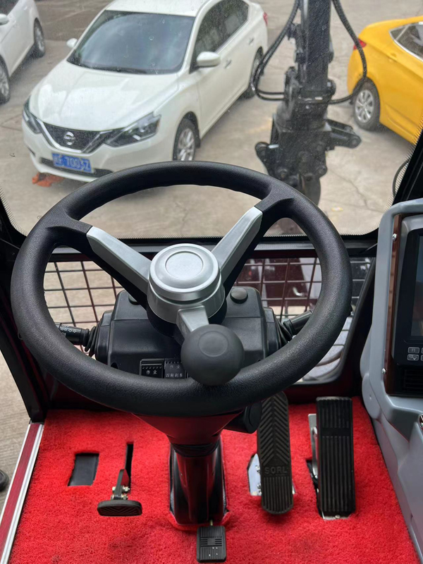 Máy đào gắp gỗ trung quốc model CP120 hiệu CAMPHOR