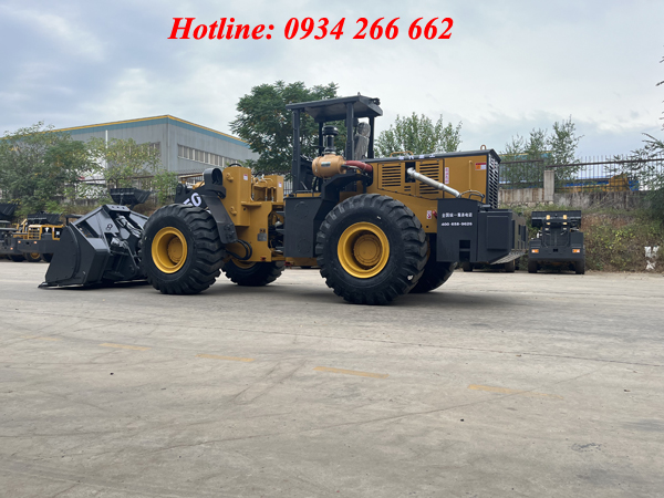 MÁY XÚC LẬT CHUI HẦM XIANDAI MODEL ZL50 GẦU 3M3