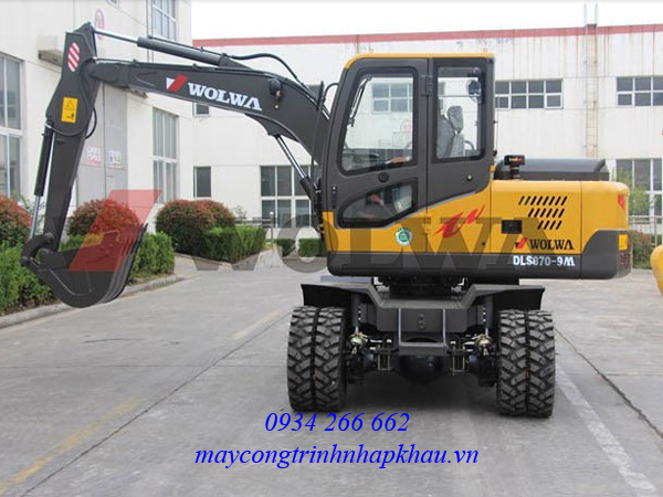 Máy xúc đào bánh lốp trung quốc gầu 0.28m3 hiệu WOLWA