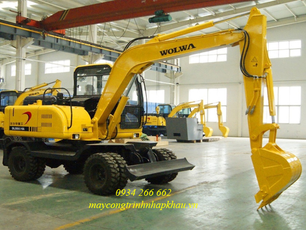 Máy xúc đào bánh lốp trung quốc gầu 0.24m3 hiệu WOLWA