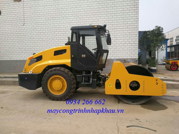 XE LU RUNG 8 TẤN MỘT BÁNH THÉP TRUNG QUỐC