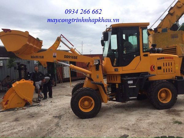 XE XUC LAT TRUNG QUOC GAU 5 TAC