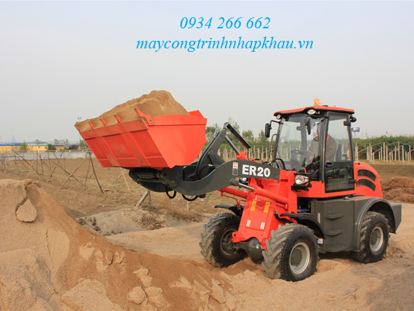 Xe xúc lật Trung Quốc gầu 1 khối chất lượng cao