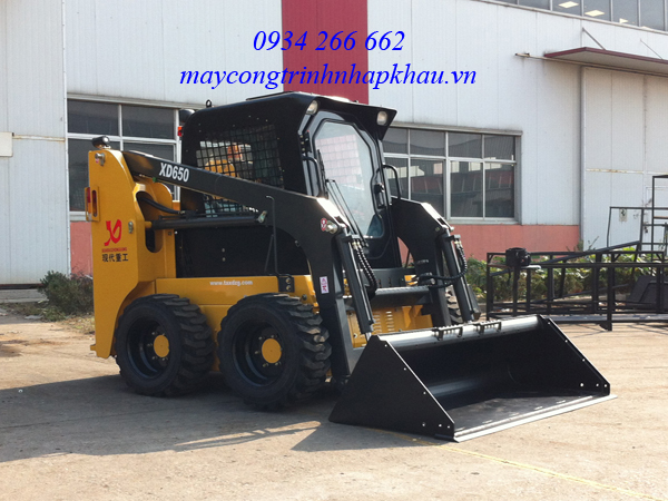 Máy xúc lật đổ ngược trung quốc model XD650