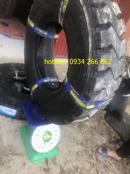 Giá bán lốp xe tải hiệu tam giác 1200R20 gai mỏ TT919