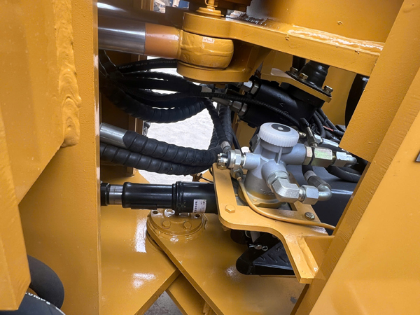 Máy xúc lật XD929A XIANDAI | Giá tốt, bền bỉ cho công trình hầm